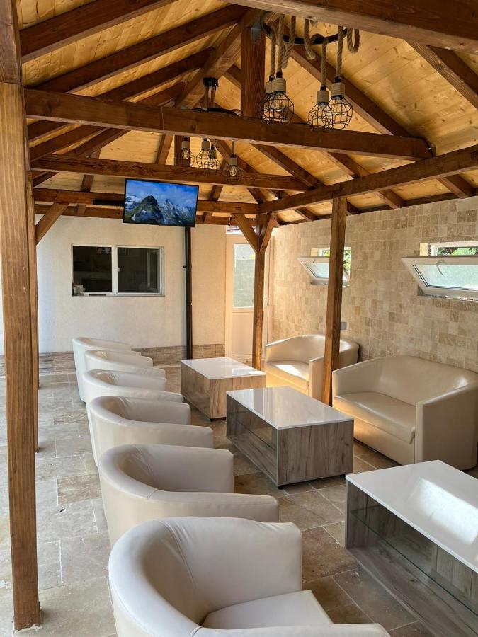 Pensiunea Vila Ysy - Eforie Nord Luaran gambar