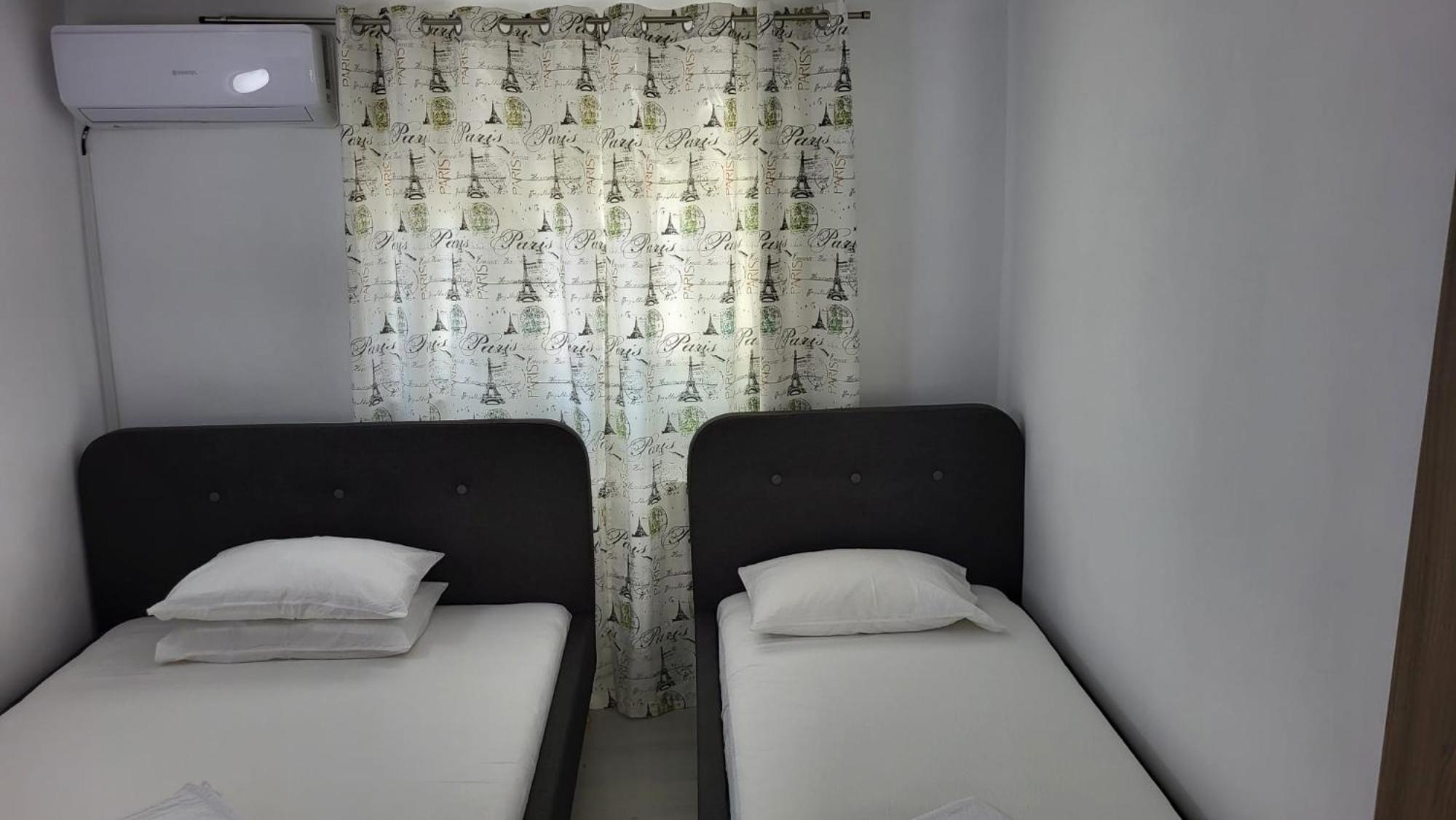 Pensiunea Vila Ysy - Eforie Nord Luaran gambar